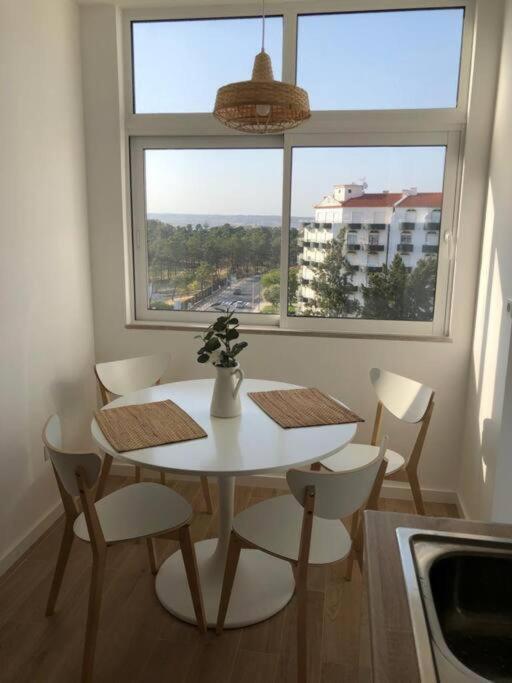 Apartamento T2 Montegordo Entrada มงติกอร์โด ภายนอก รูปภาพ